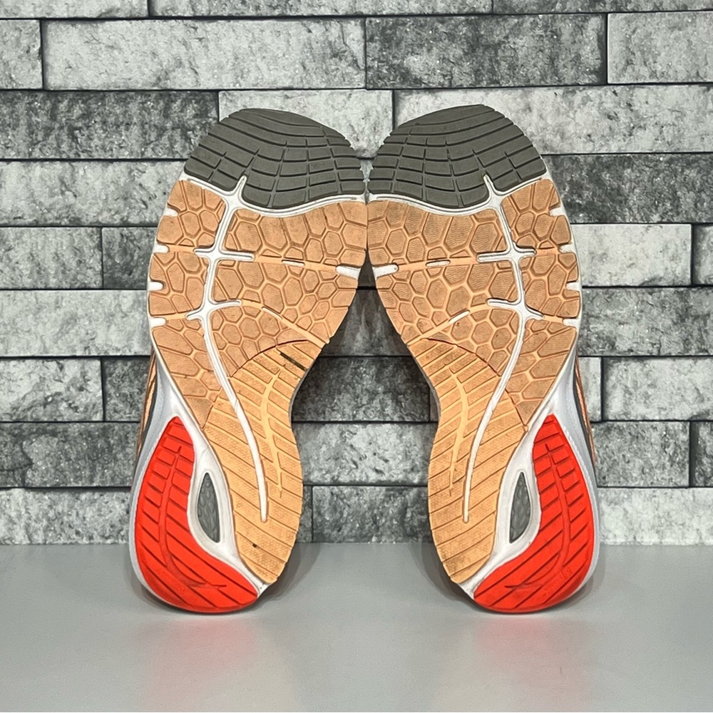 New Balance Fresh Foam Womens 8.5 Orange Peach Athletic Running Shoes - Picture 7 of 8